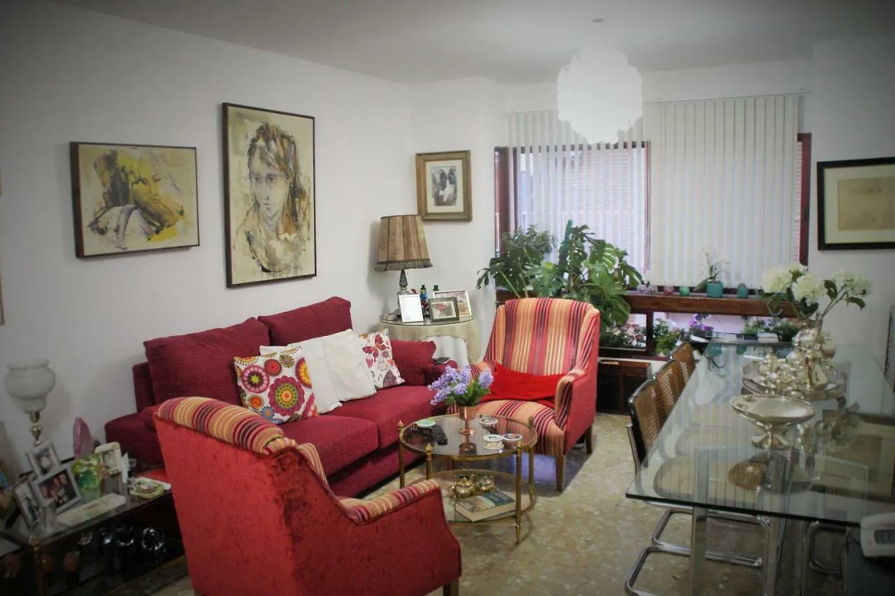 Homestay Lola Apartment Granada Spain